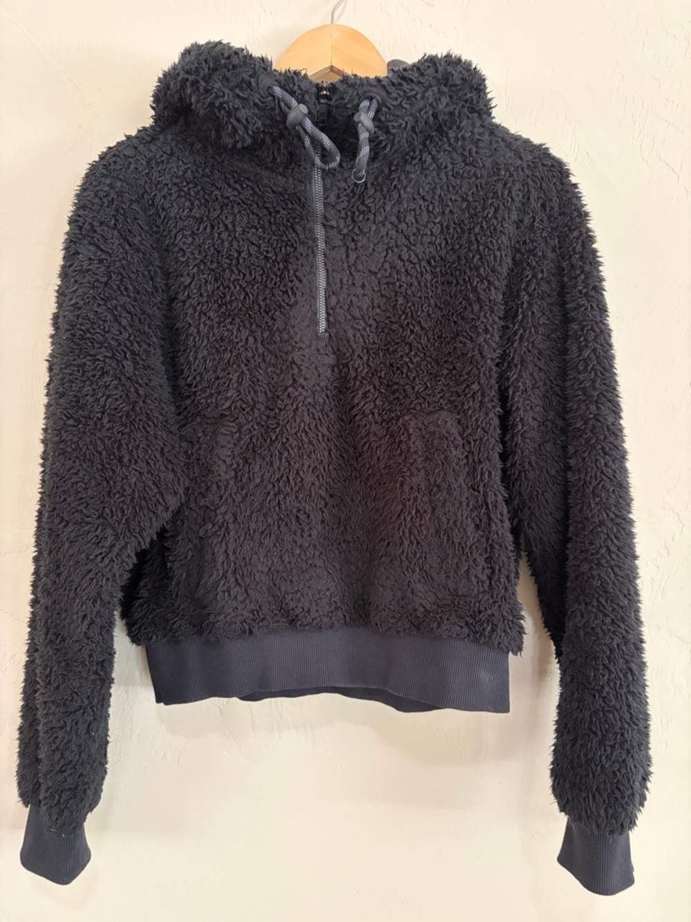 lululemon Black Oh So Sherpa Half-Zip. Excellent Condition!